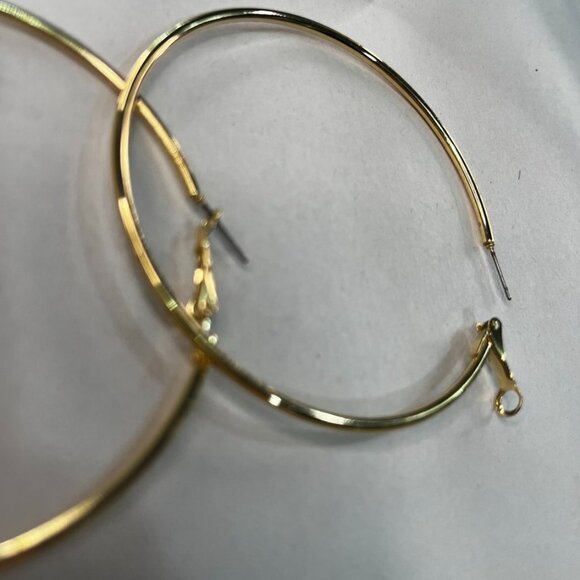 Nordstrom Goldtone Oversized Thin Hoop Earrings Lightweight Classic Style - Picture 5 of 6